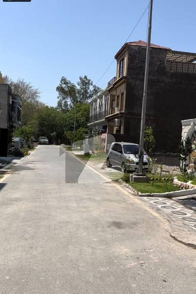5 Marla Hot Location Full Possession Paid Plot For Sale In Topaz Ext Block Park View City Lahore