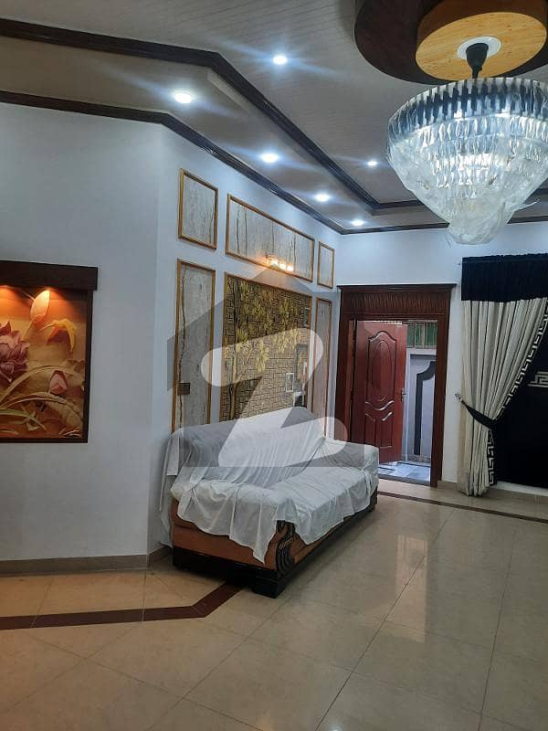 این ایف سی 1 لاہور میں 7 کمروں کا 1 کنال مکان 6.5 کروڑ میں برائے فروخت۔