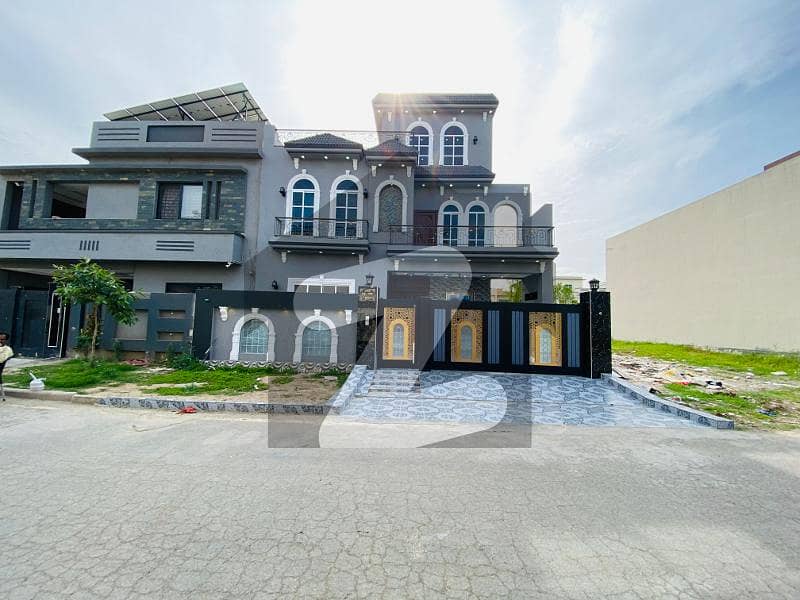 New Version Of Spanish House 10 Marla For Sale In FF Block Phase Wafi Citi