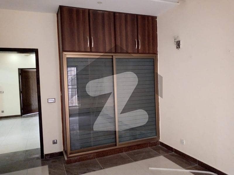 10 MARLA UPPER PORTION FOR RENT IN BAHRIA TOWN LAHORE