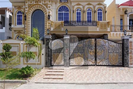 20 Marla Spanish luxury villa For Sale