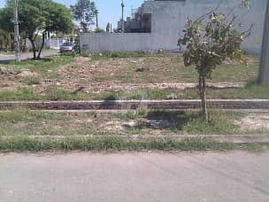 1 Kanal Plot No 1924 For Sale In DHA Phase 7 - Block U