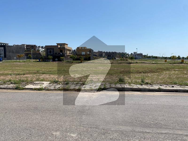 10 MARLA PLOT FOR SALE IN SECTOR L