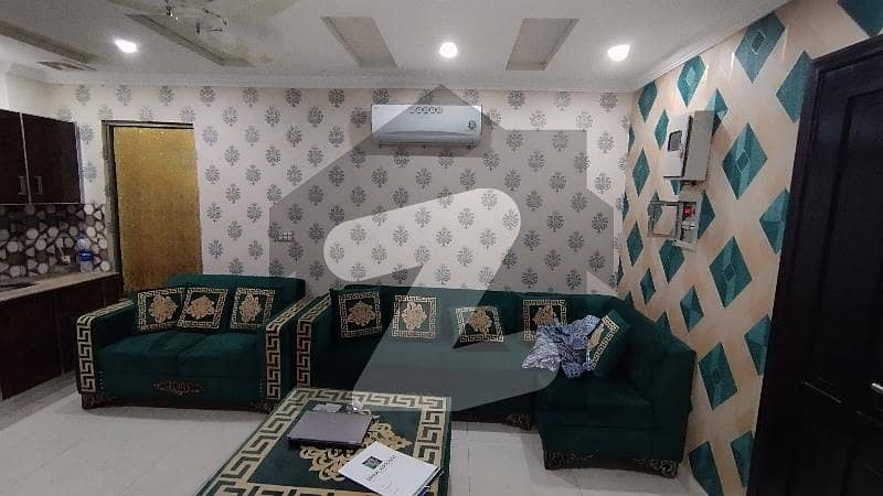 بحریہ ٹاؤن سیکٹر سی بحریہ ٹاؤن,لاہور میں 2 کمروں کا 4 مرلہ فلیٹ 52.0 ہزار میں کرایہ پر دستیاب ہے۔