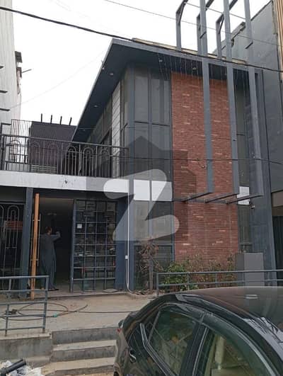 Commercial Space for rent in gulshan e iqbal block 4 ideal Location for Restaurants / Cafes /MNCs