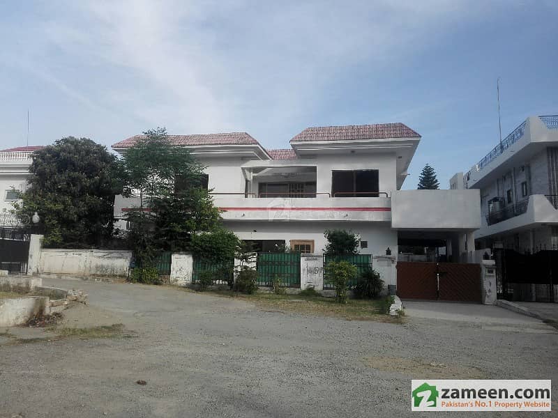 F-10 Prime Located House For Sale At Murree Face