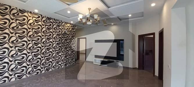ڈی ایچ اے فیز 2 ڈیفنس (ڈی ایچ اے),لاہور میں 2 کمروں کا 1 کنال زیریں پورشن 1.25 لاکھ میں کرایہ پر دستیاب ہے۔