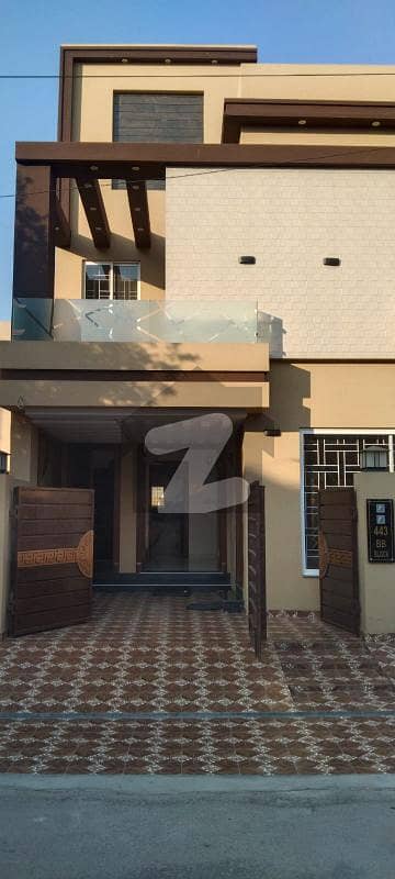 5 Marla Brand New Luxury House Available For Sale In Bb Block Sector D Bahria Town Lahore