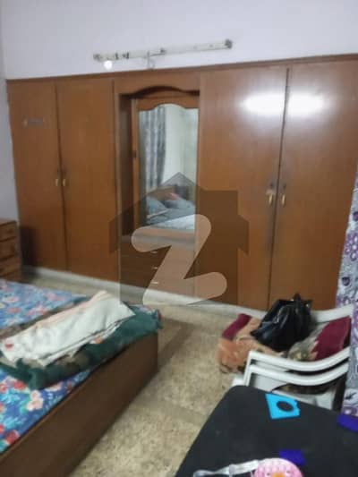 نارتھ ناظم آباد ۔ بلاک جے نارتھ ناظم آباد,کراچی میں 5 کمروں کا 16 مرلہ مکان 8.0 کروڑ میں برائے فروخت۔