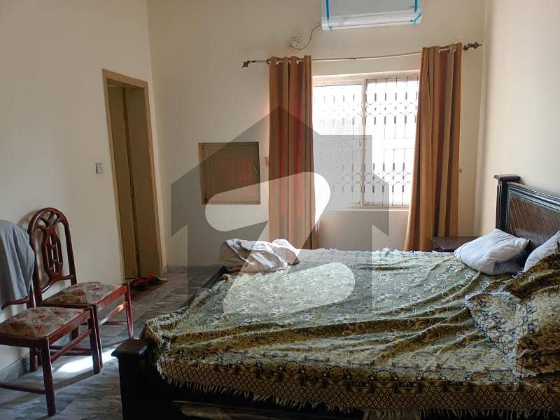 ٹاؤن شپ ۔ سیکٹر اے2 ٹاؤن شپ,لاہور میں 6 کمروں کا 10 مرلہ مکان 3.5 کروڑ میں برائے فروخت۔
