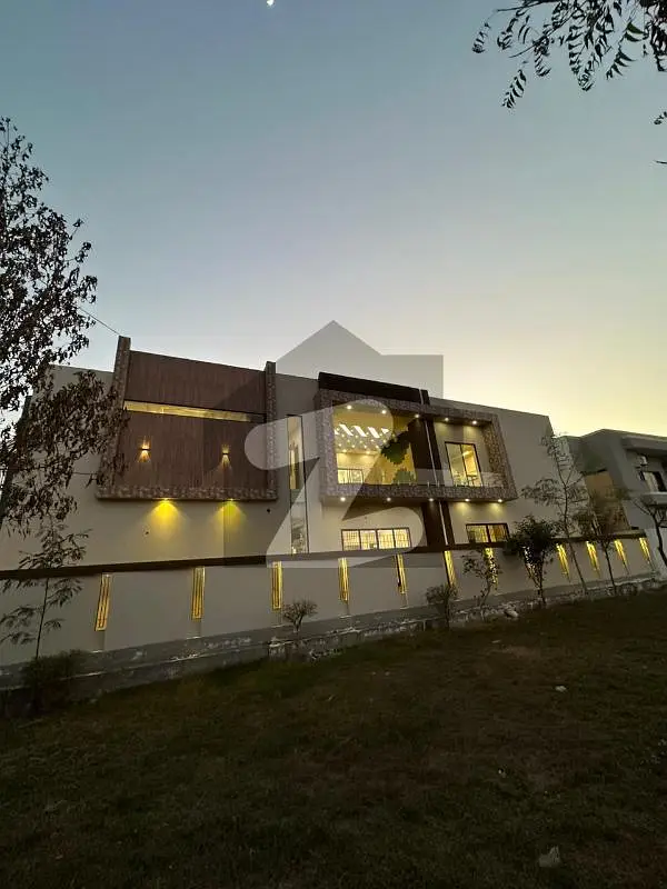 20 Marla Brand New Luxury House For Sale
in Wapda Town