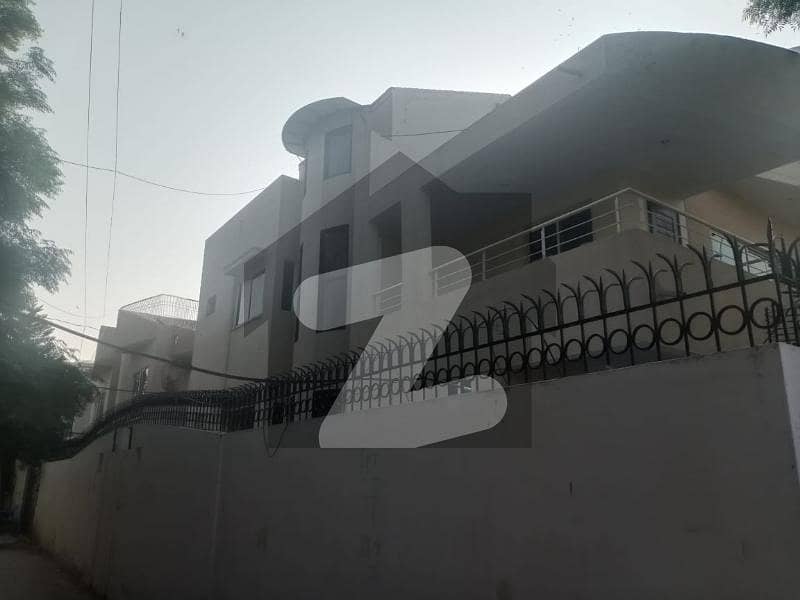 250 Yards Town House For Sale In Clifton Block 5 Clifton Block 5