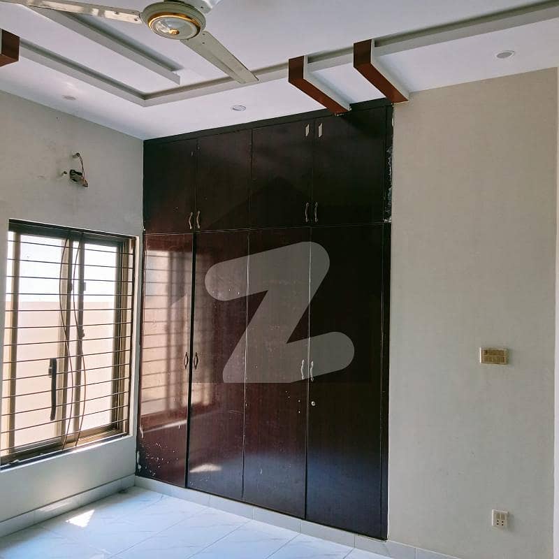 بحریہ آرچرڈ لاہور میں 3 کمروں کا 5 مرلہ مکان 1.2 کروڑ میں برائے فروخت۔