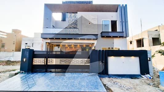 10 Marla Brand New Luxury House For Sale In Royal Orchard