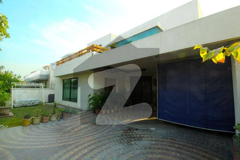 Cantt Properties Offers 10 MARLA House For RENT In DHA PHASE 4