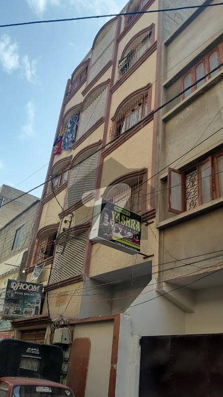 لیاقت آباد - بلاک 1 لیاقت آباد,کراچی میں 11 کمروں کا 4 مرلہ مکان 2.5 کروڑ میں برائے فروخت۔