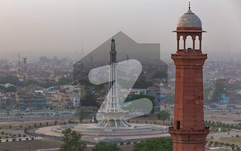 ای ایم ای سوسائٹی لاہور میں 4 کمروں کا 10 مرلہ مکان 1.0 لاکھ میں کرایہ پر دستیاب ہے۔