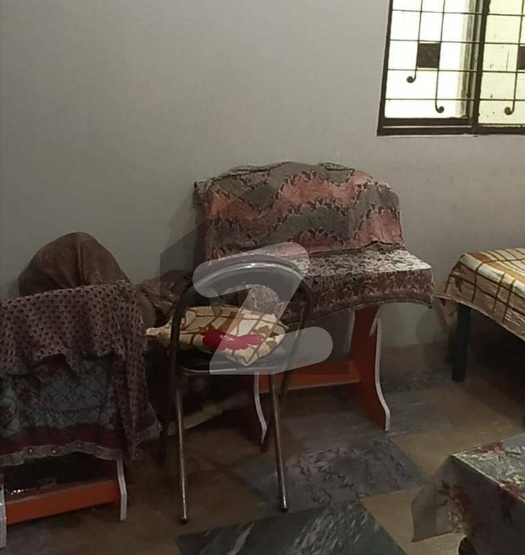 علامہ اقبال ٹاؤن لاہور میں 3 کمروں کا 3 مرلہ مکان 1.15 کروڑ میں برائے فروخت۔