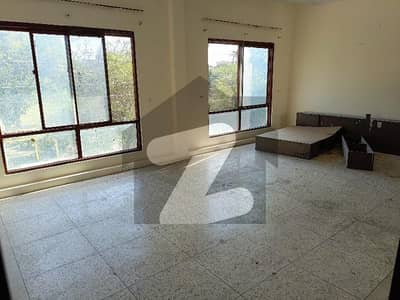 12,Marla Commercial Fist Floor Portion Available For Office Use In Johar Town Near Doctor Hospital