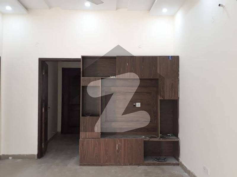 گلشنِ راوی لاہور میں 3 کمروں کا 3 مرلہ مکان 1.5 کروڑ میں برائے فروخت۔