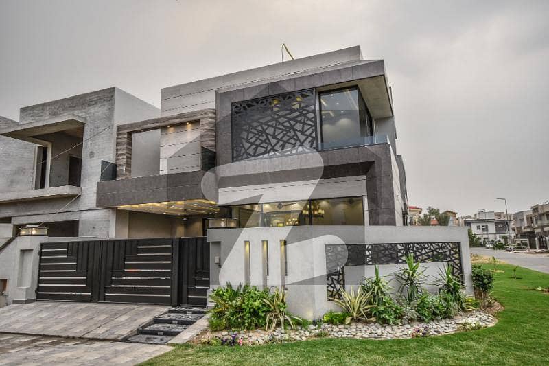 CORNER FACING PARK MODERN HOUSE FOR SALE IN DHA 9 TOWN LAHORE