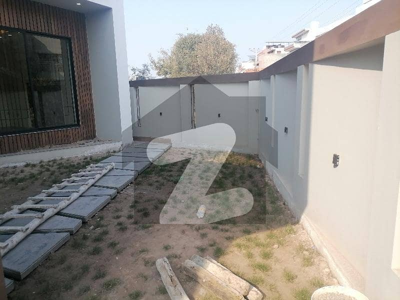 Double Storey 10 Marla House Available In Shalimar Colony For rent