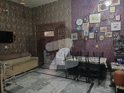 رانا ٹاؤن لاہور میں 6 کمروں کا 5 مرلہ مکان 1.5 کروڑ میں برائے فروخت۔