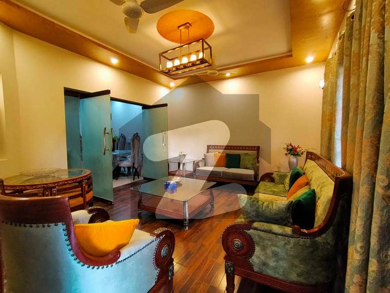 ڈی ایچ اے فیز 5 ڈیفنس (ڈی ایچ اے),لاہور میں 5 کمروں کا 10 مرلہ مکان 4.85 کروڑ میں برائے فروخت۔