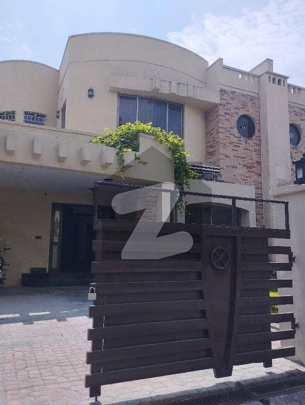Bahria Town Safari Villas For Rent Top Class Location For More Info Call Us Any Time