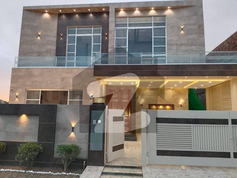 1 KANAL Luxury Modern House With Basement Available For Sale In DHA Phase 6