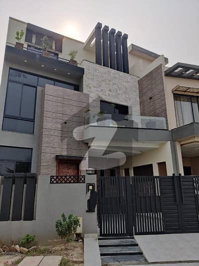 5 Marla Brand New House For Sale On 30 Fit Road Near To Park