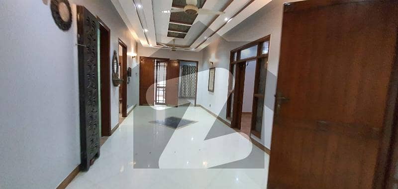 پی ای سی ایچ ایس بلاک 2 پی ای سی ایچ ایس,جمشید ٹاؤن,کراچی میں 3 کمروں کا 7 مرلہ بالائی پورشن 3.0 کروڑ میں برائے فروخت۔