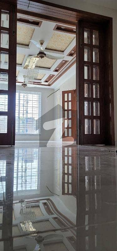 10 Marla Brand New House For Sale Paragon City