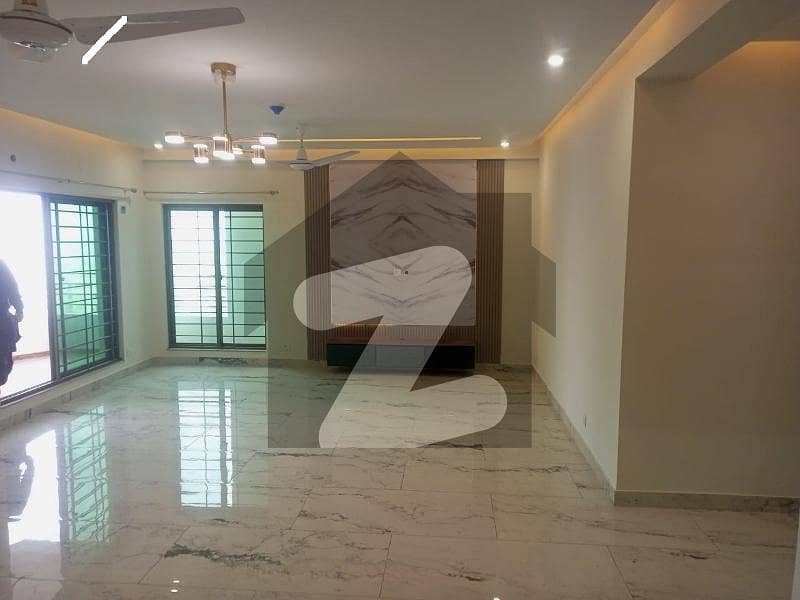 عسکری 11 - سیکٹر ڈی عسکری 11,عسکری,لاہور میں 3 کمروں کا 10 مرلہ فلیٹ 1.05 لاکھ میں کرایہ پر دستیاب ہے۔