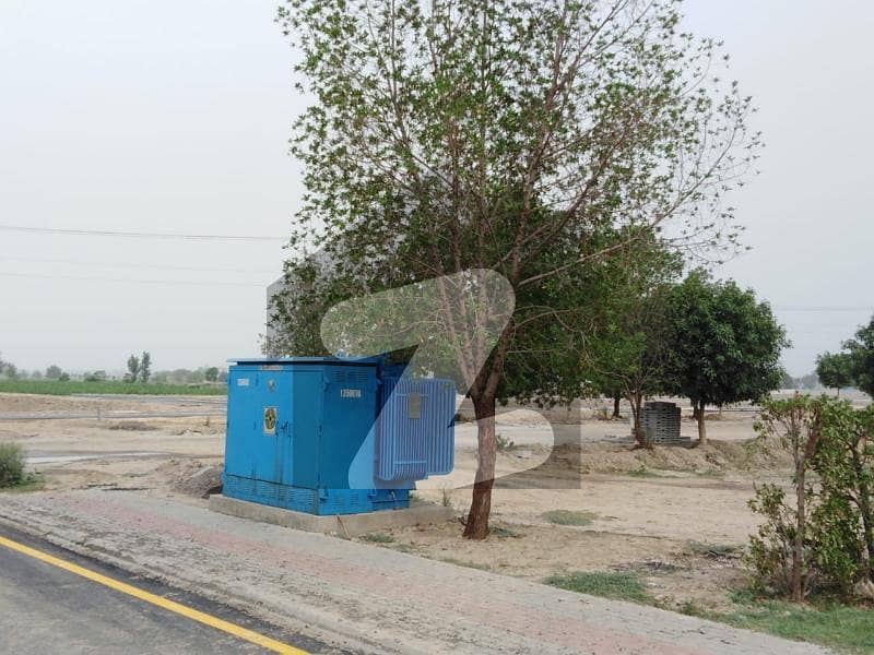 Prime location 8 marla Plot for sale in ph3 block with possession utility paid at brilliant location in bahria orchard lahore