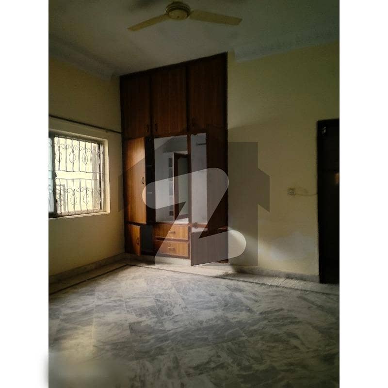 1 KANAL UPPER PORTION AVAILBLE FOR RENT SECTOR 1 AIRPORT HOUSING SOCIETY