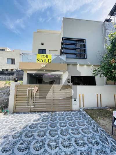 5 Marla Luxury Designer House For Sale Bahria Town Phase 8