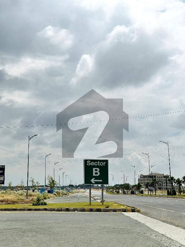 Ideal Location 100% Possession Plot Near Functional Park Mosque Direct Access From 150ft Road