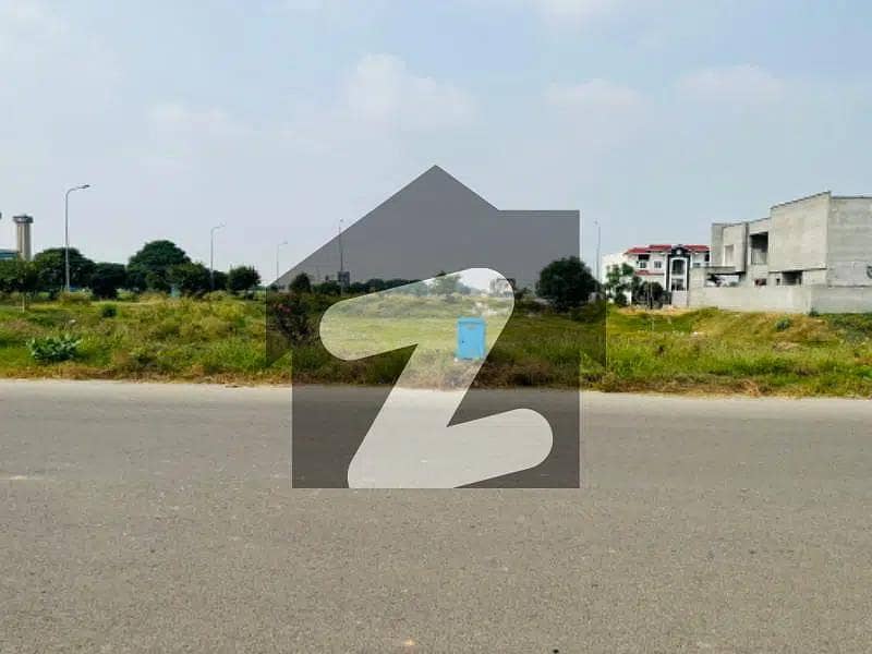 Possession plot Carpet Road ideal location near to main Dha office One kanal plot for sale in Dha phase 8 block X