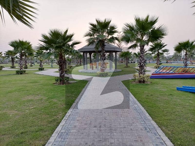2 Kanal Residential Plot For Sale in Royal Palm City Gujranwala Block-G (Located At Main Road)
