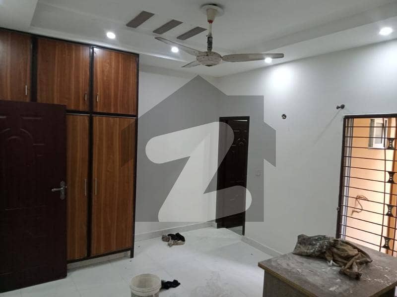 3.5 Marla Upper 2 Portions Available For Rent (Supertown DHA Main Boulevard)