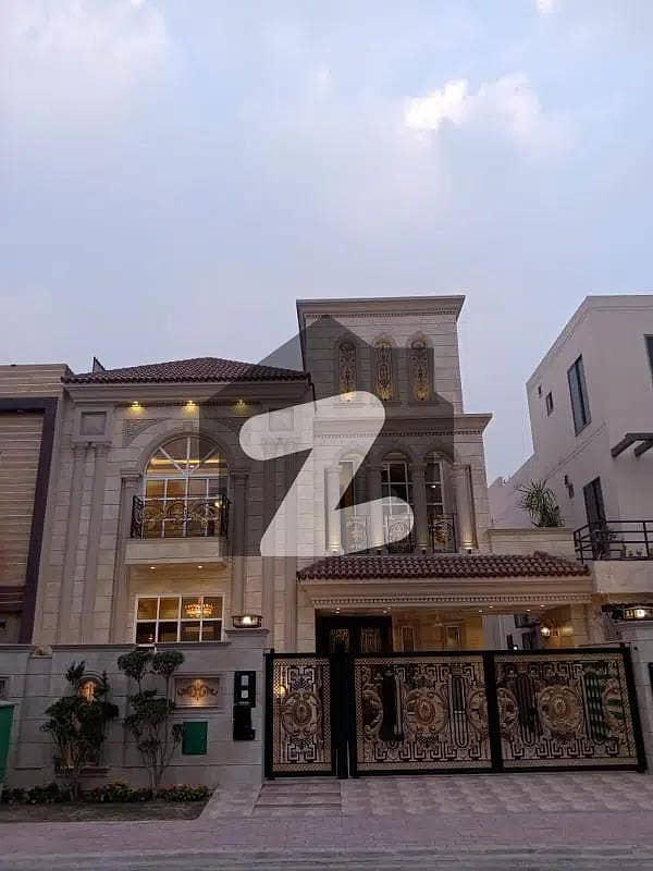 ARZ Properties offers10 Marla Residential House For Sale In Rafi Block Bahria Town Lahore