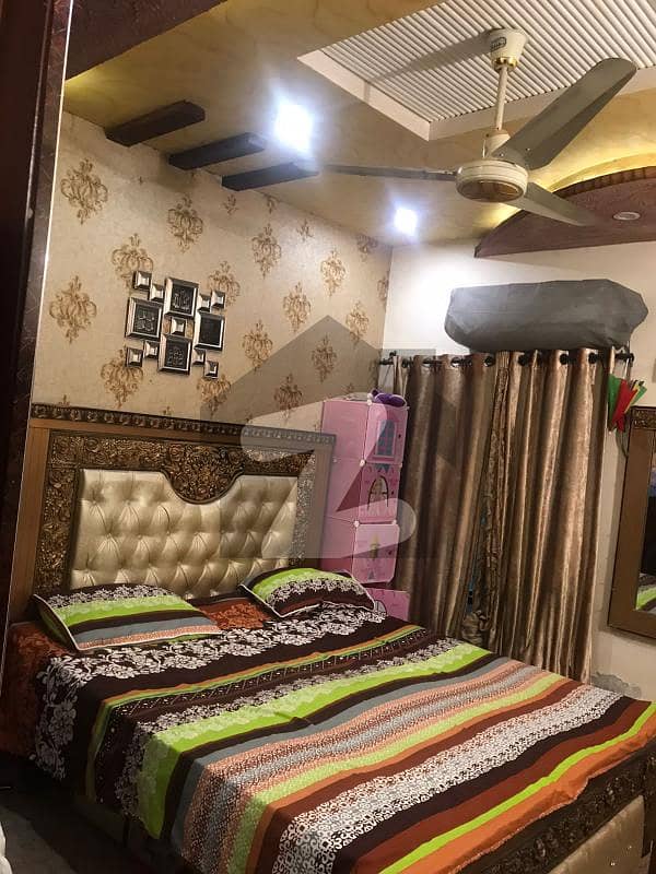 لالہ زار گارڈن لاہور میں 5 کمروں کا 2 مرلہ مکان 82.0 لاکھ میں برائے فروخت۔