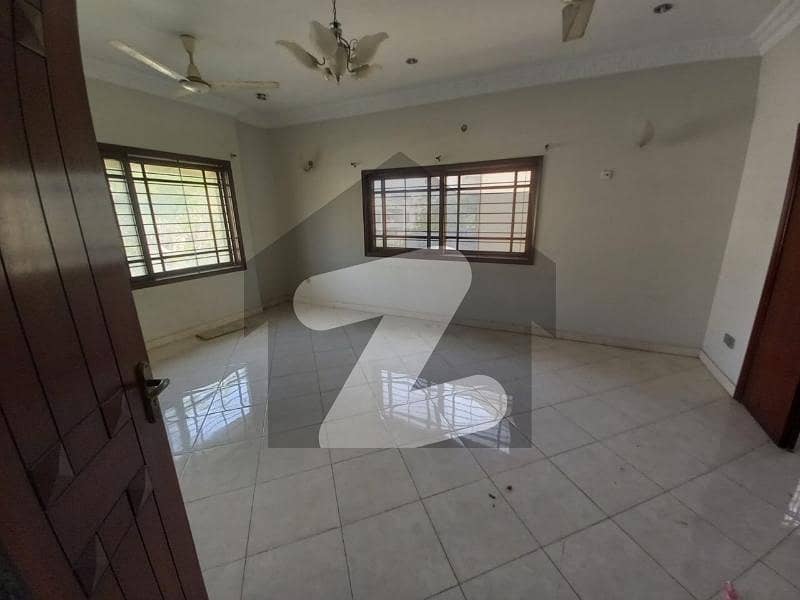 upper floor portion available for rent dha phase 7 khy Saadi