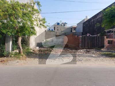 7.5 Marla Semi Commercial Plot on 65 Feet Road Available For sale On The Prime Location Of Johar Town