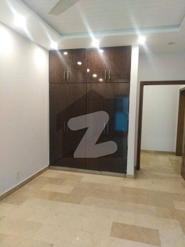 ڈی ایچ اے فیز 5 ڈیفنس (ڈی ایچ اے),لاہور میں 6 کمروں کا 1 کنال مکان 2.75 لاکھ میں کرایہ پر دستیاب ہے۔