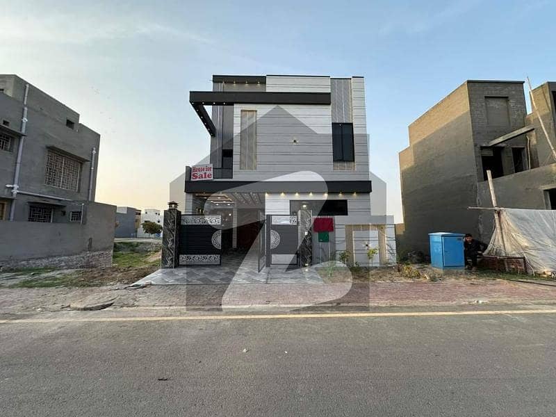 5 Marla architecture designer house available for sale original picture original price