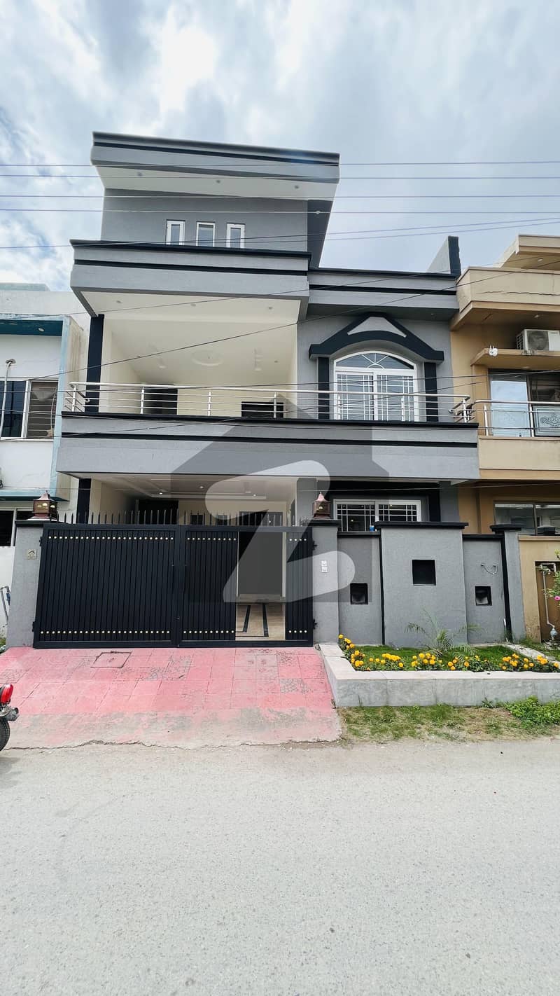 7 MARLA PRIME LOCATION DOUBLE UNIT HOUSE FOR SALE IN BLOCK H