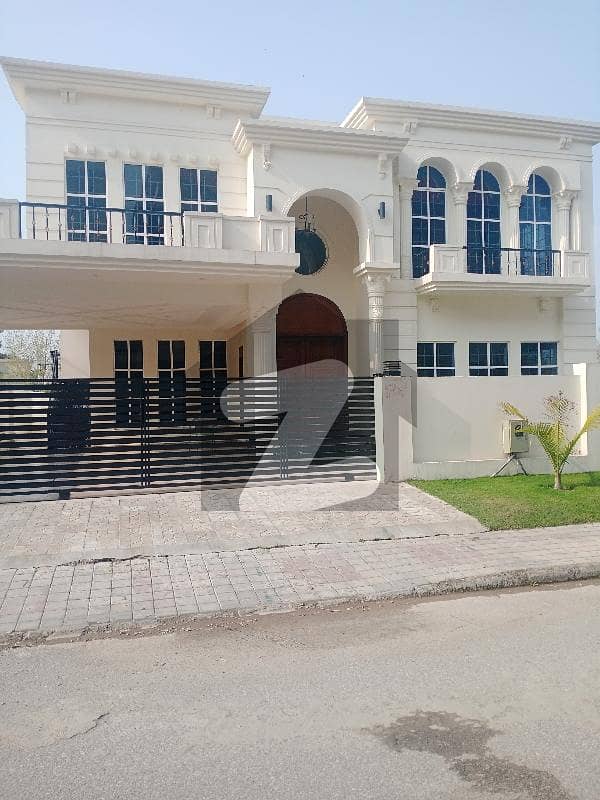 1 KANAL BRAND NEW HOUSE AVAILABLE FOR SALE IN DHA2 ISLAMABAD