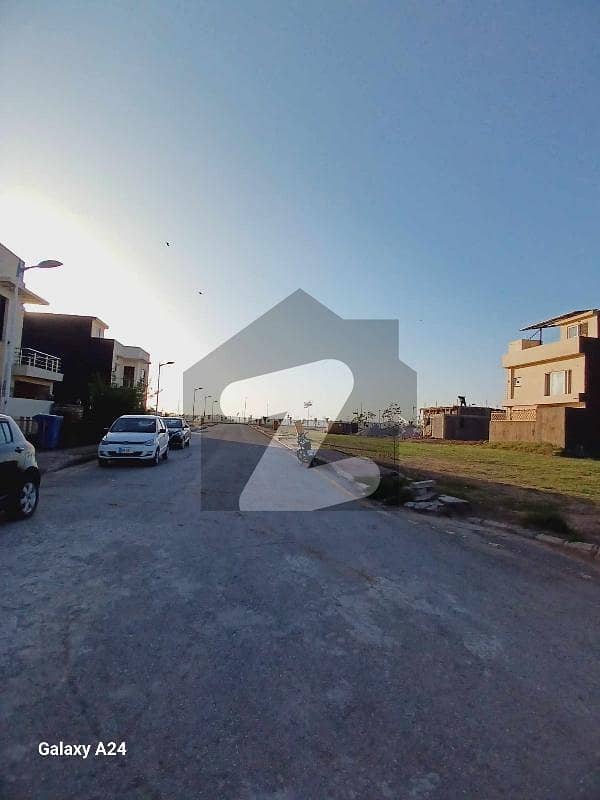 Bahria Town Rawalpindi Phase 8 Plot Available For Sale Size 5 Marla Very Good Prime Location Solid Land Level Plot Passion Utility Paid Reasonable Low Price Plot